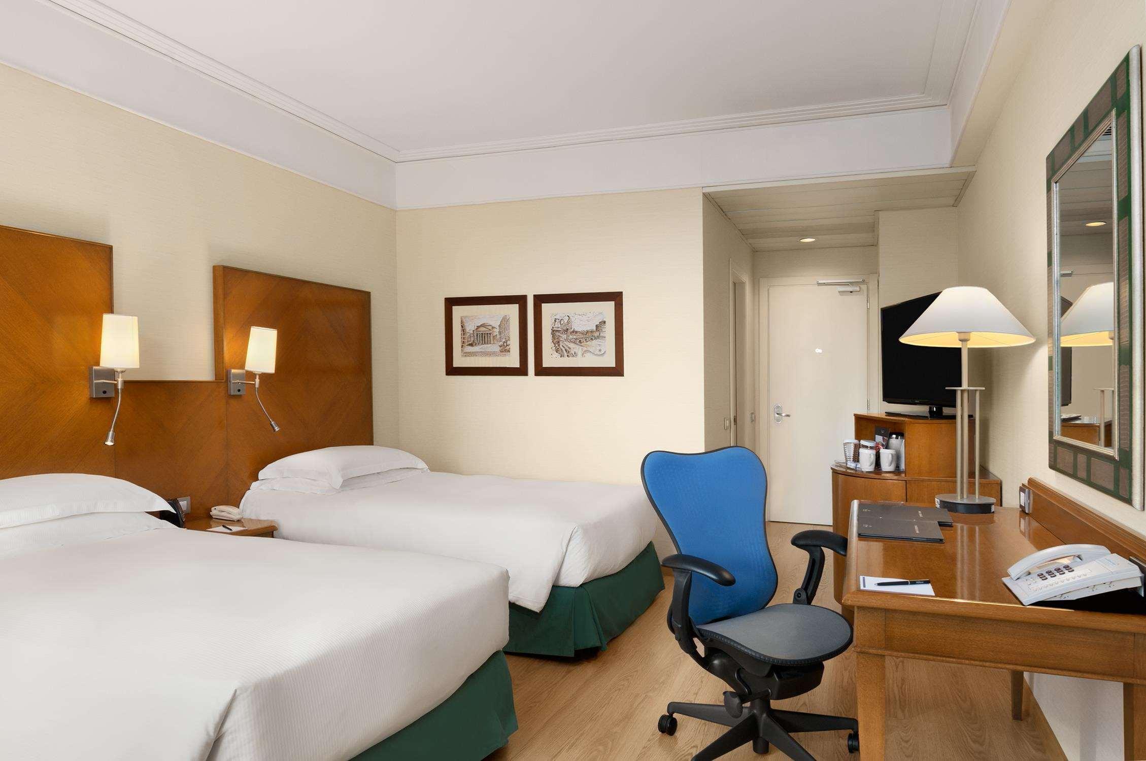 Hotel Hilton Rome Airport Fiumicino Esterno foto