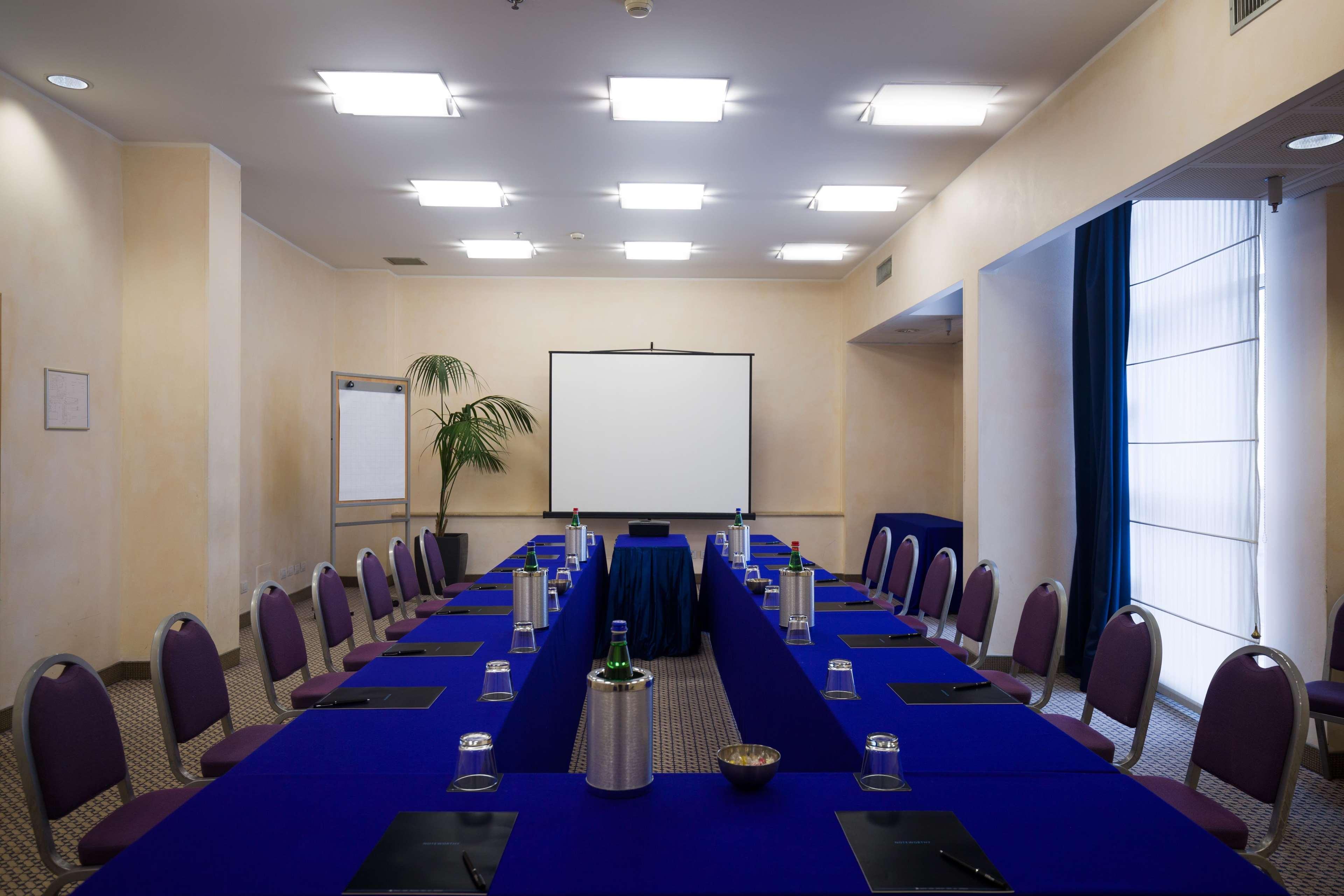 Hotel Hilton Rome Airport Fiumicino Esterno foto