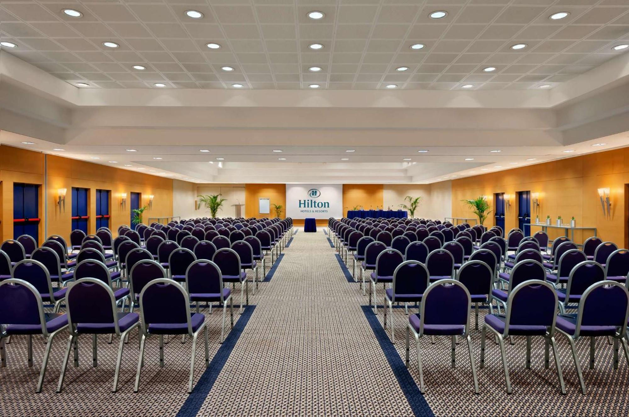 Hotel Hilton Rome Airport Fiumicino Esterno foto