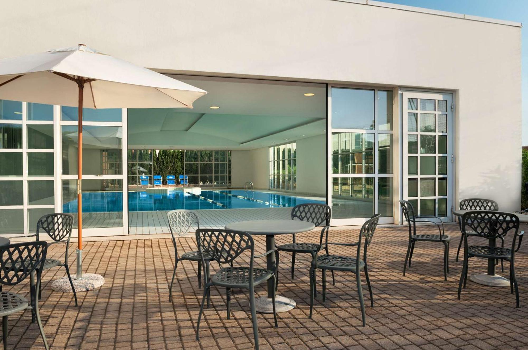Hotel Hilton Rome Airport Fiumicino Esterno foto